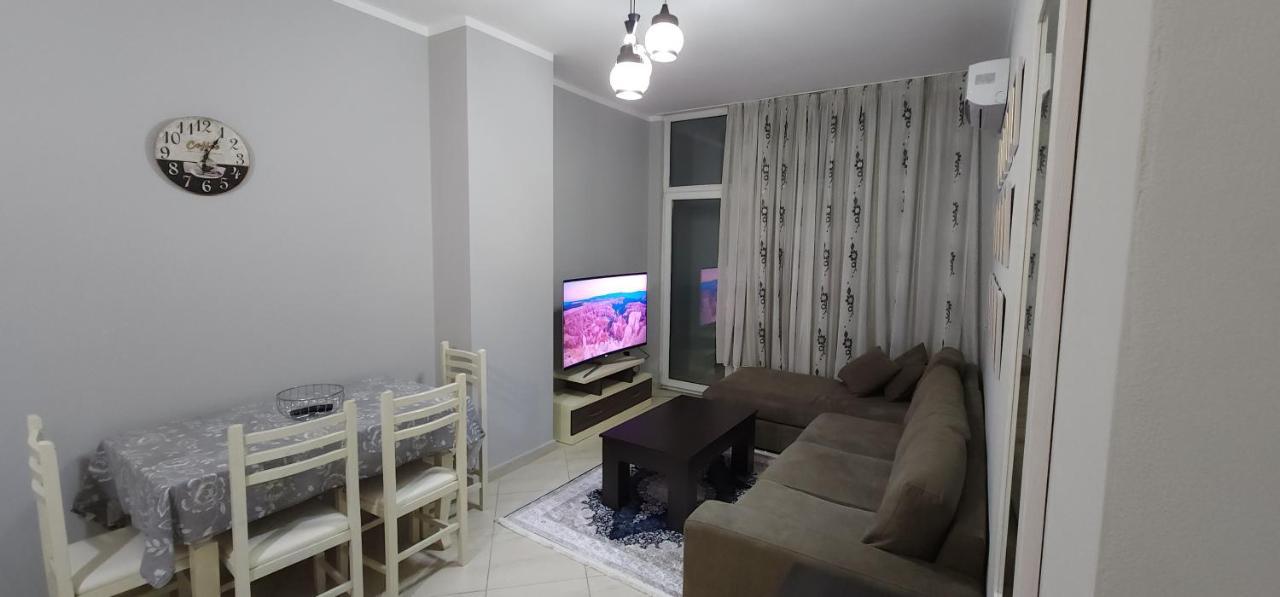 Pleasing Place With Free Parking On Site In Tirana Komuna E Parisit Екстер'єр фото